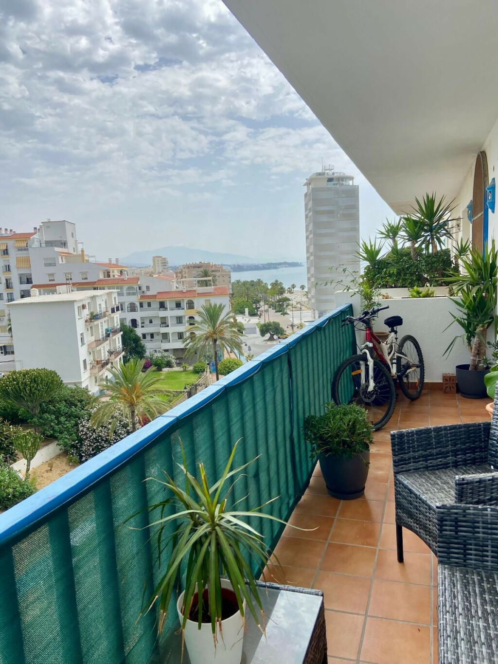 Middle Floor Apartment Estepona Málaga - image 6