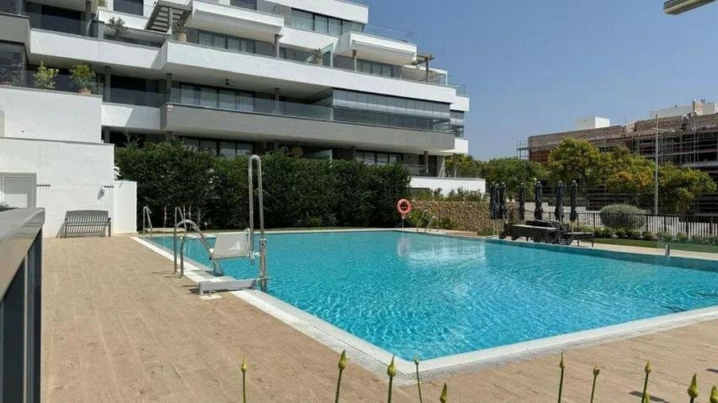 Middle Floor Apartment Estepona Málaga - image 22