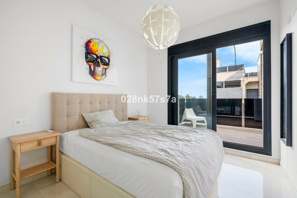 Detached Villa Lomas de Cabo Roig Alicante - image 23