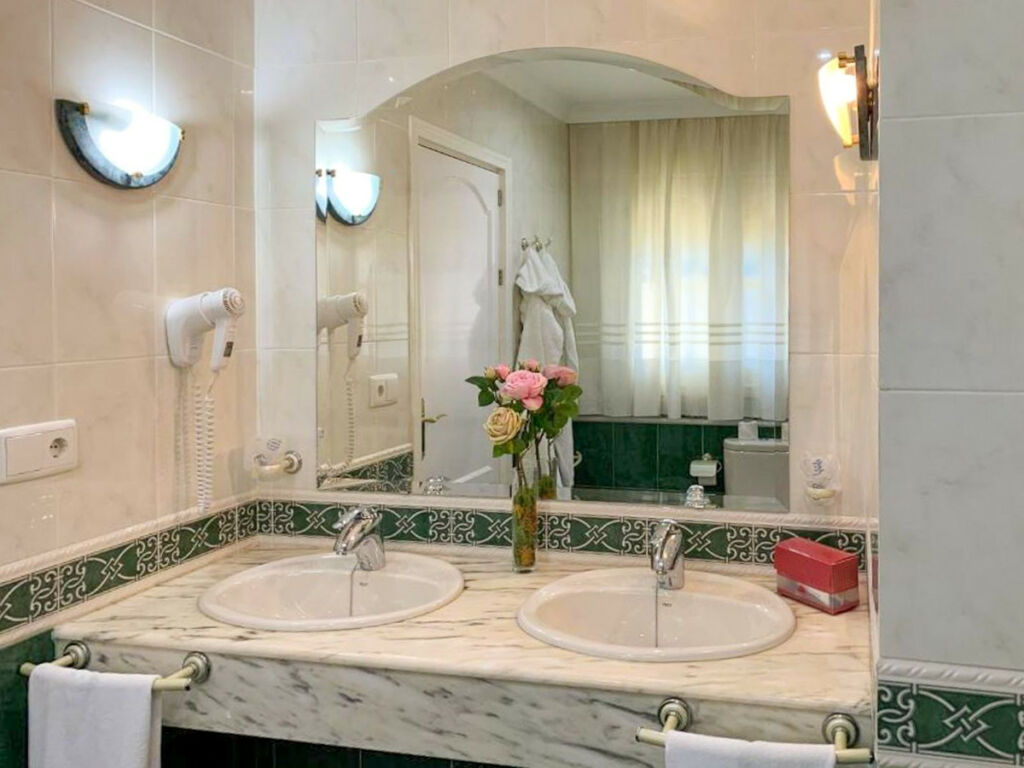 Hotel Antequera Málaga - image 23