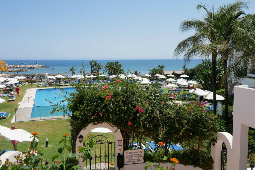 Middle Floor Apartment Puerto de Cabopino Málaga - image 25