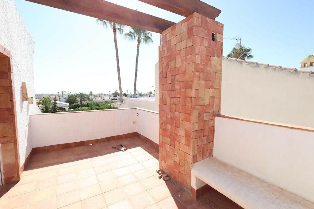 Detached Villa Villamartin Alicante - image 23