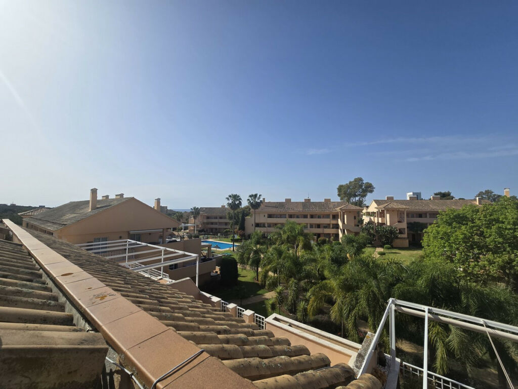 Penthouse Duplex Elviria Málaga - image 23