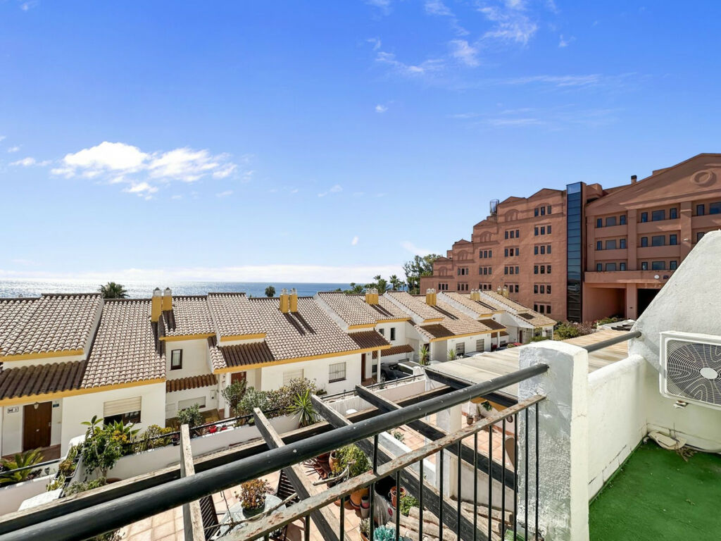 Townhouse Manilva Málaga - image 24