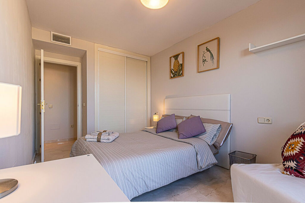 Middle Floor Apartment Benalmadena Málaga - image 23