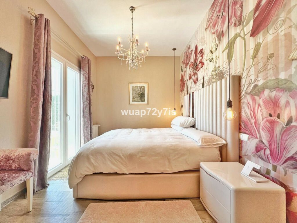 Detached Villa Istán Málaga - image 22