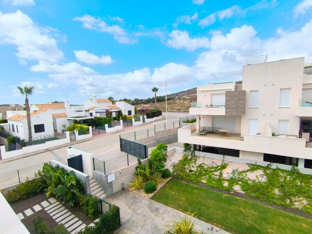 Middle Floor Apartment Algorfa Alicante - image 23