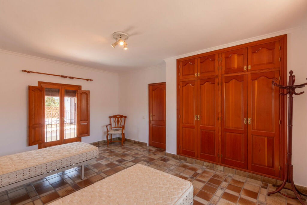 Detached Villa Gata de Gorgos Alicante - image 23