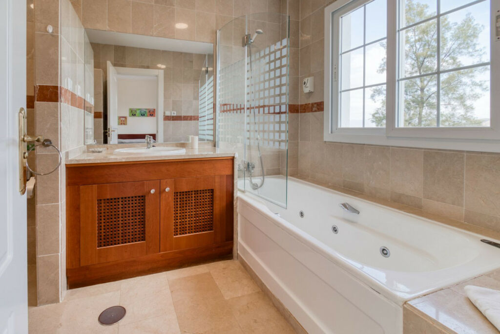 Semi-Detached House Alhaurín de la Torre Málaga - image 23