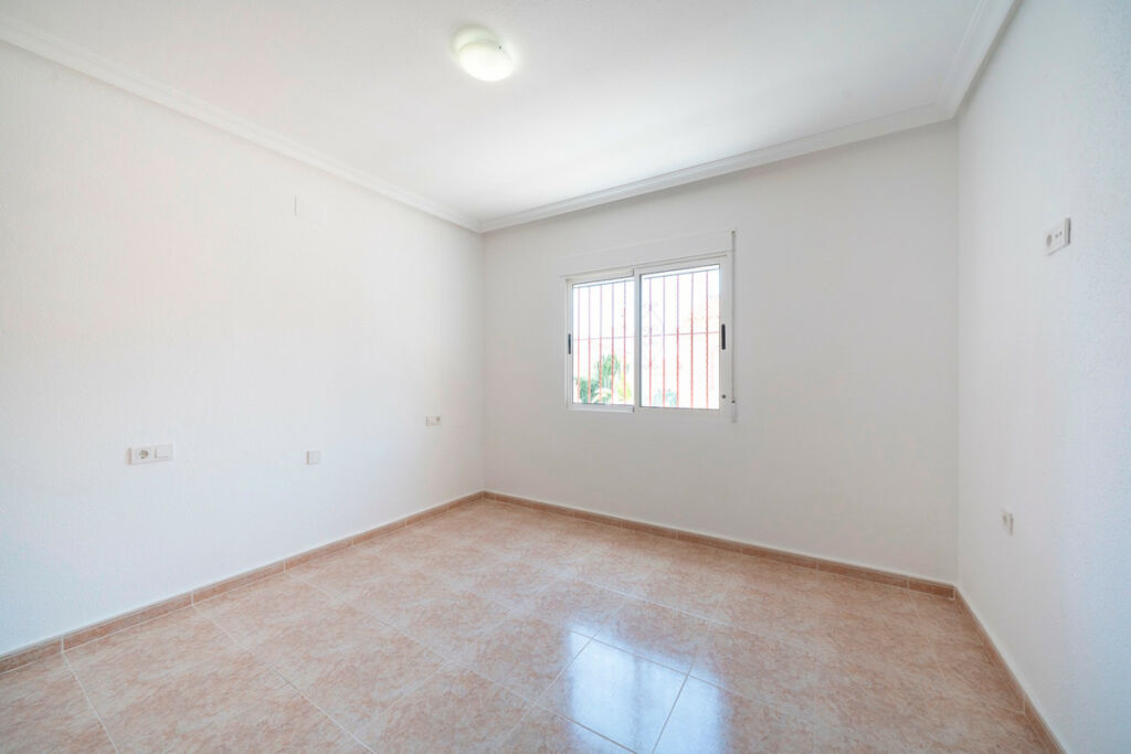 Detached Villa Algorfa Alicante - image 23