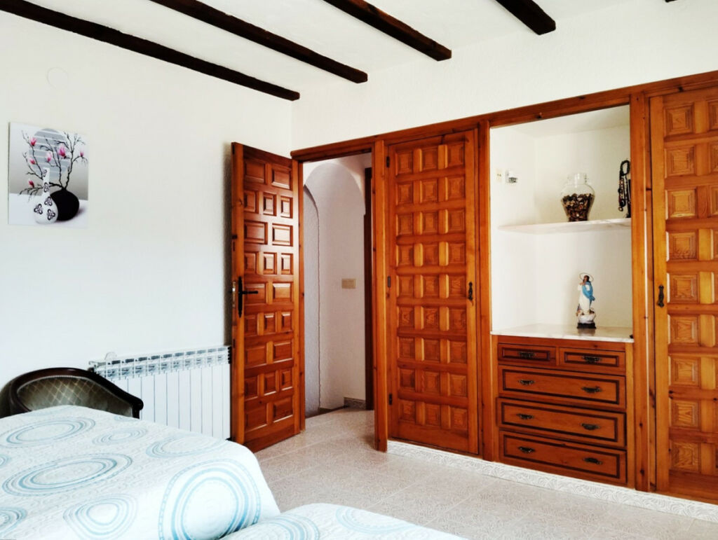 Detached Villa Benissa Alicante - image 18
