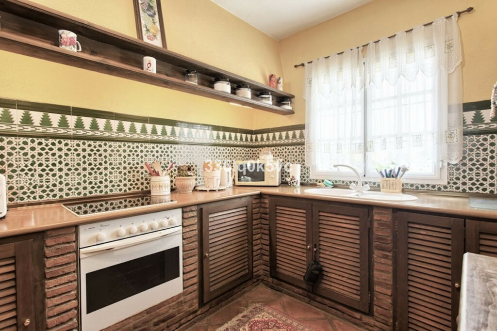 Townhouse Benahavís Málaga - image 23