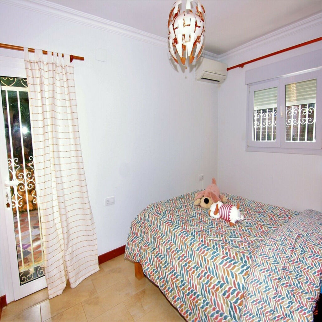 Detached Villa Pedreguer Alicante - image 24