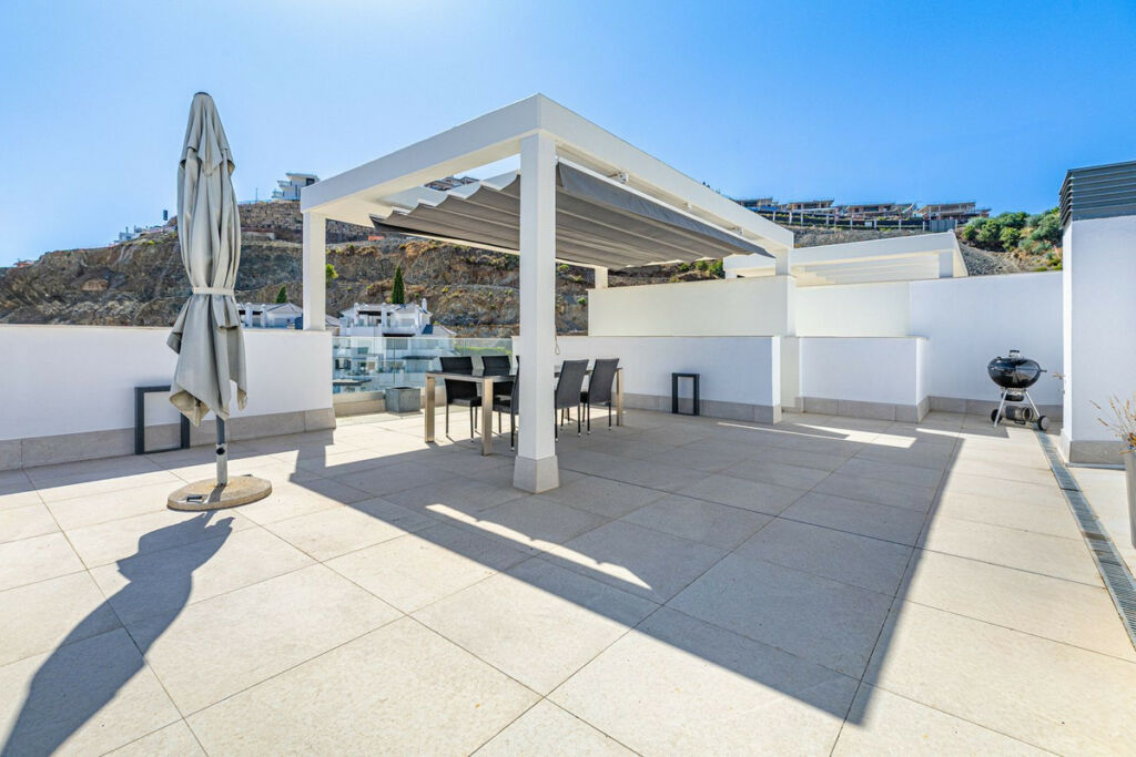 Penthouse La Quinta Málaga - image 9