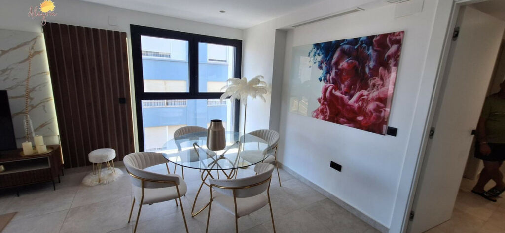 Middle Floor Apartment Torrevieja Alicante - image 24