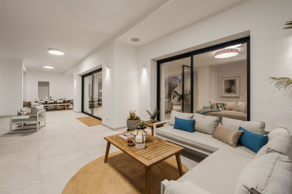 Detached Villa Elviria Málaga - image 24