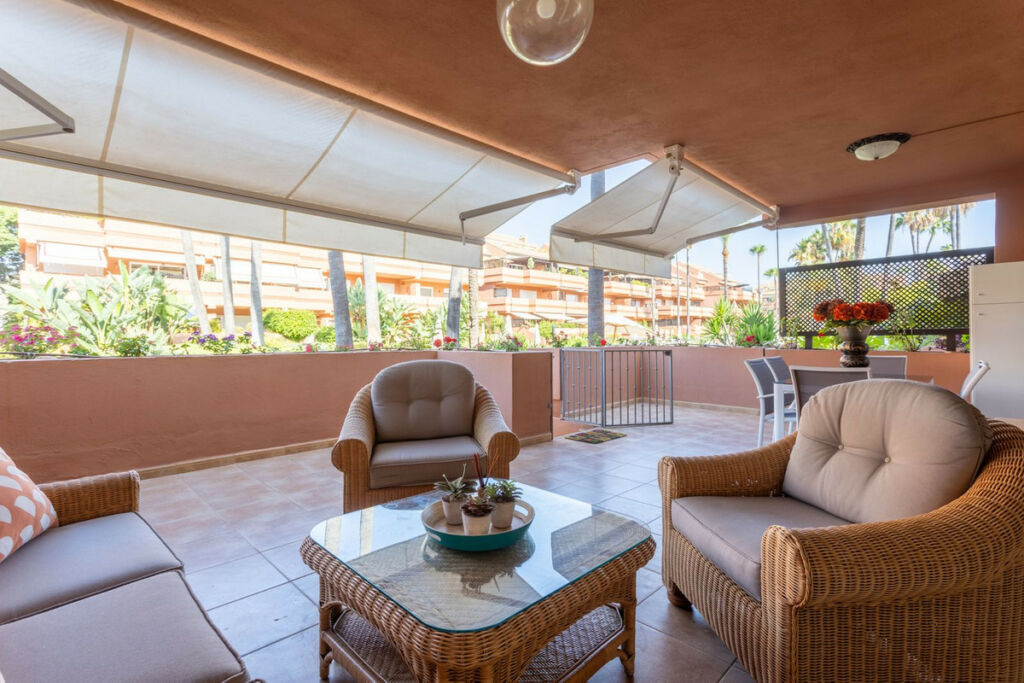 Ground Floor Apartment Puerto Banús Málaga - image 23