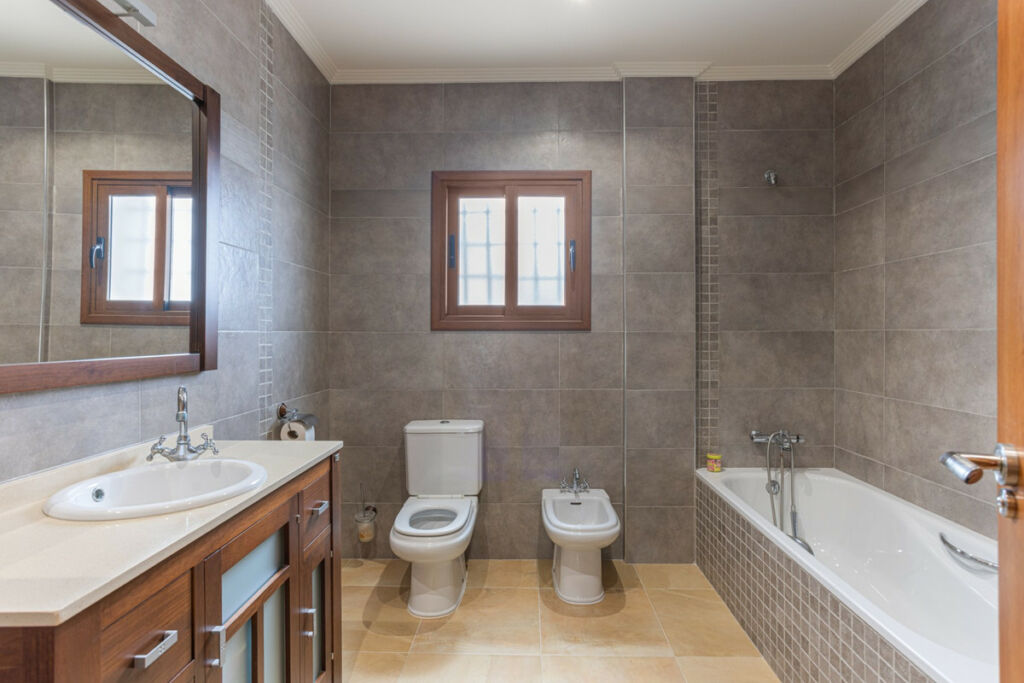 Detached Villa Los Montesinos Alicante - image 24