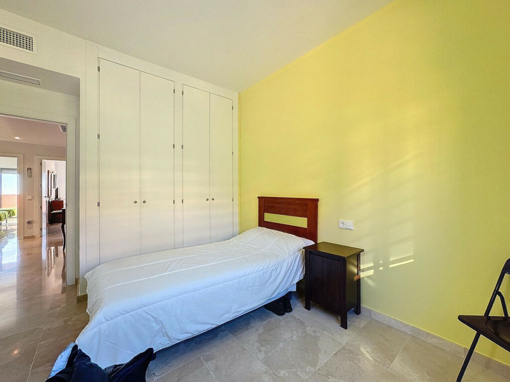 Penthouse Manilva Málaga - image 24