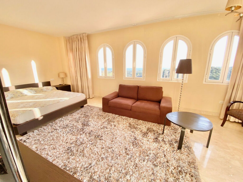 Penthouse Duplex Elviria Málaga - image 24