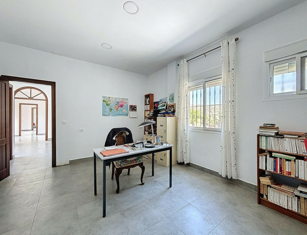Semi-Detached House Almayate Alto Málaga - image 24