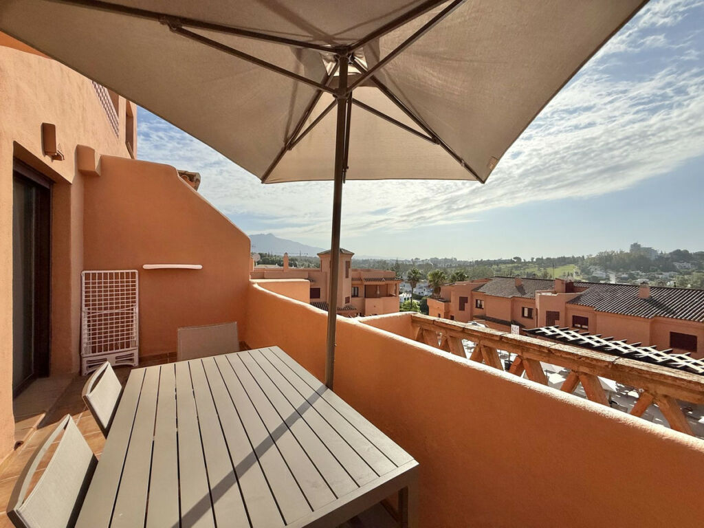 Middle Floor Apartment Benahavís Málaga - image 24