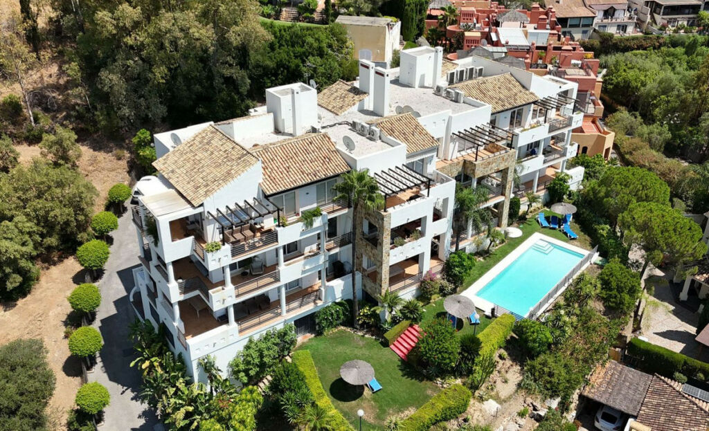 Middle Floor Apartment Los Almendros Málaga - image 24