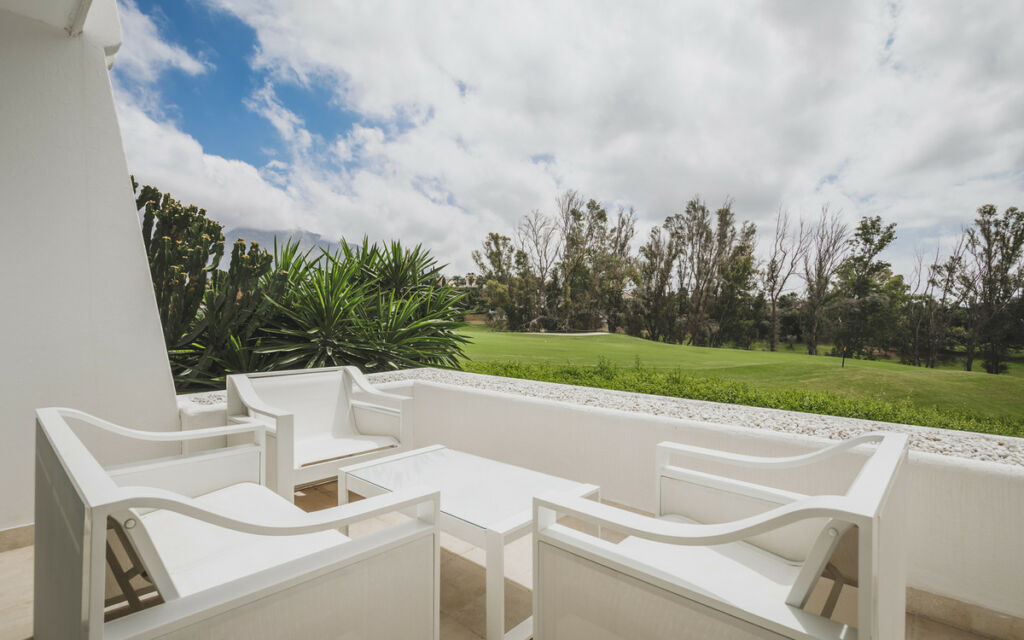 Detached Villa Nueva Andalucía Málaga - image 24