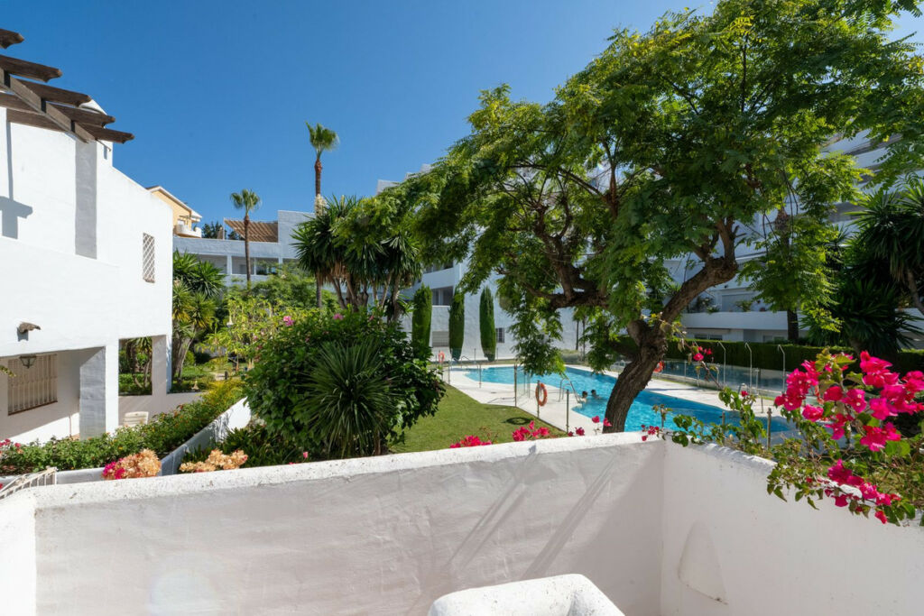 Middle Floor Apartment Marbella Málaga - image 24