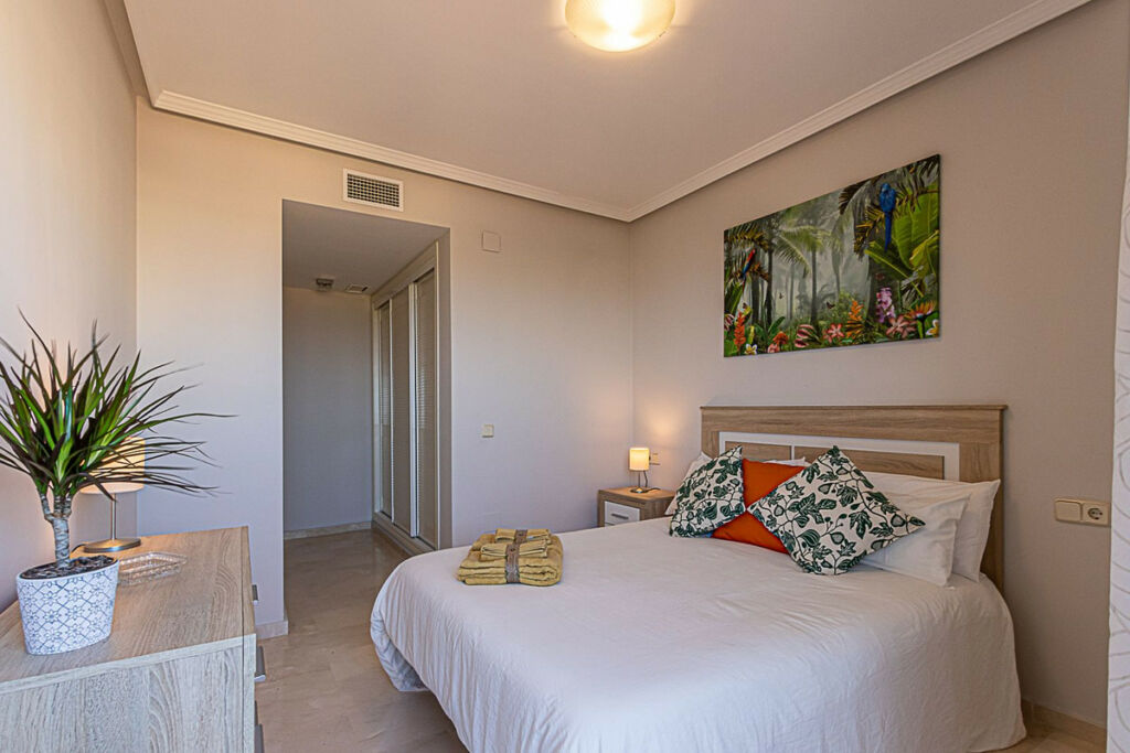 Middle Floor Apartment Benalmadena Málaga - image 24