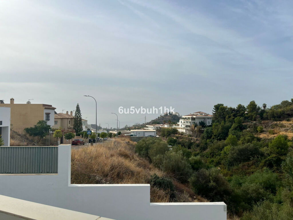 Detached Villa Benalmadena Málaga - image 24