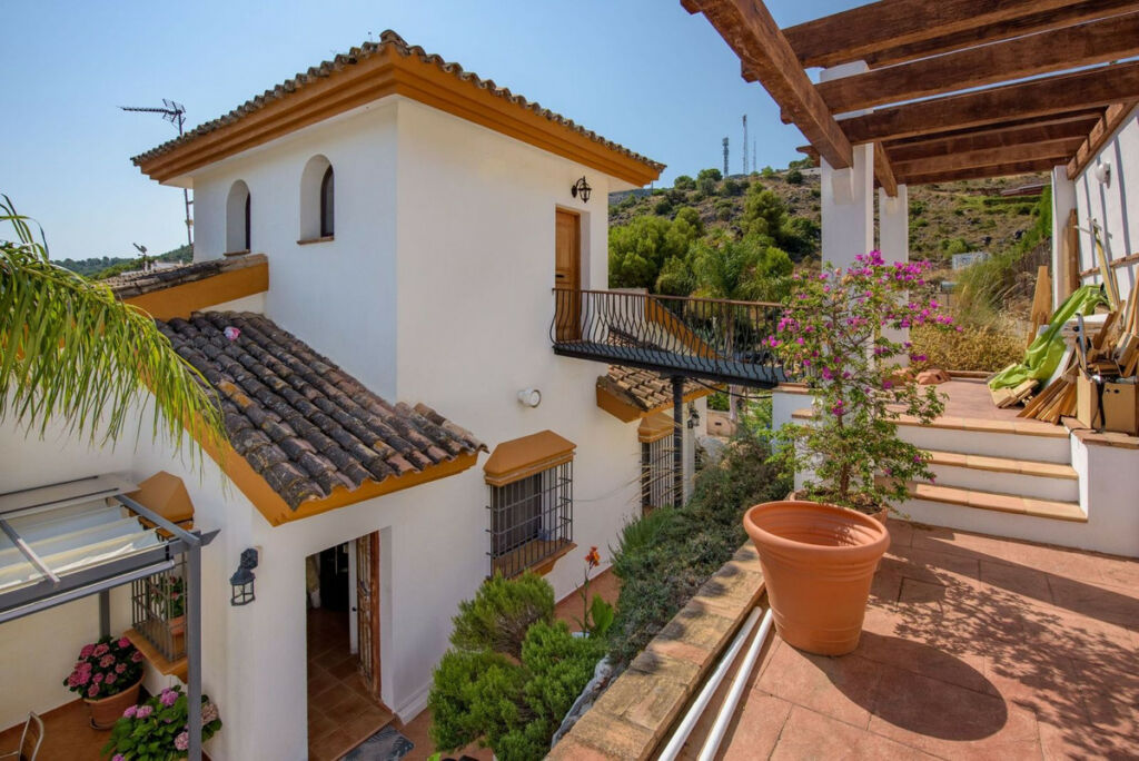 Detached Villa Alhaurín de la Torre Málaga - image 24