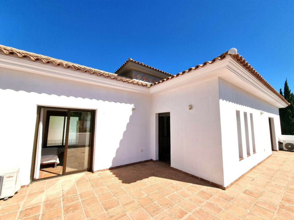 Detached Villa Mijas Golf Málaga - image 24