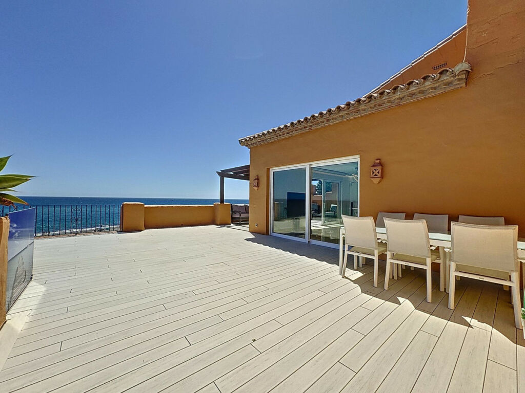 Penthouse Manilva Málaga - image 24