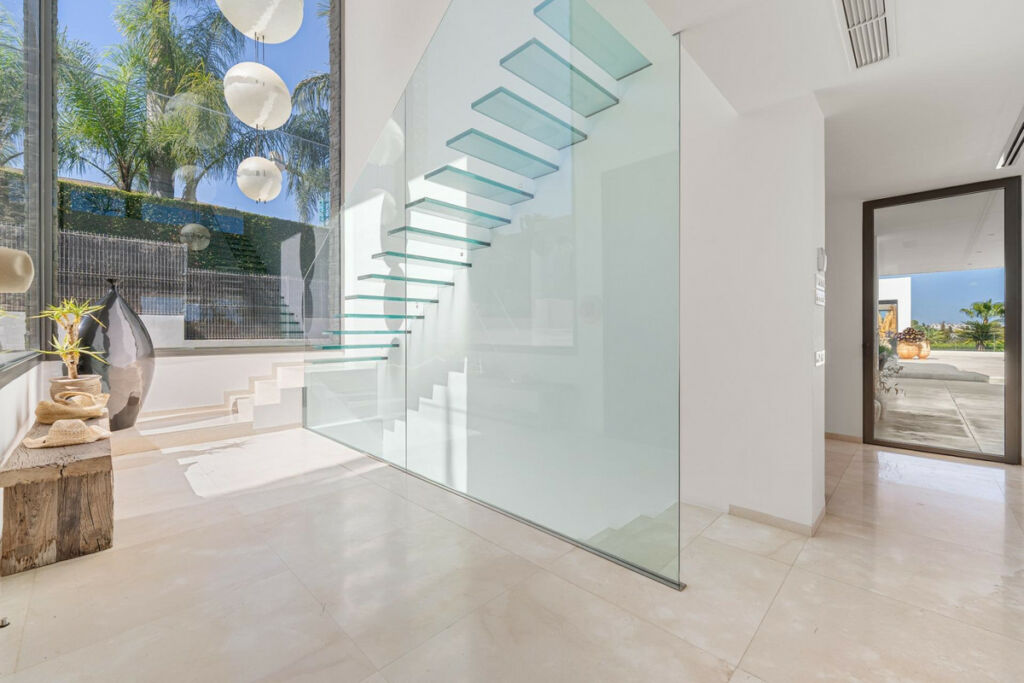 Detached Villa Marbella Málaga - image 24