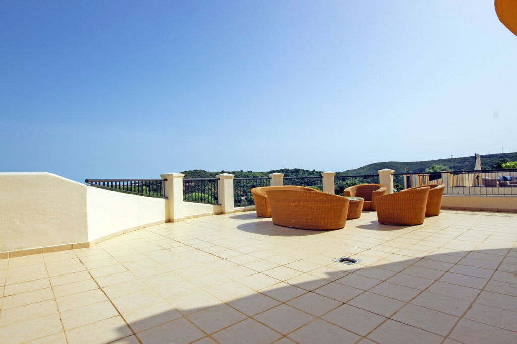 Middle Floor Apartment San Roque Club Cádiz - image 24