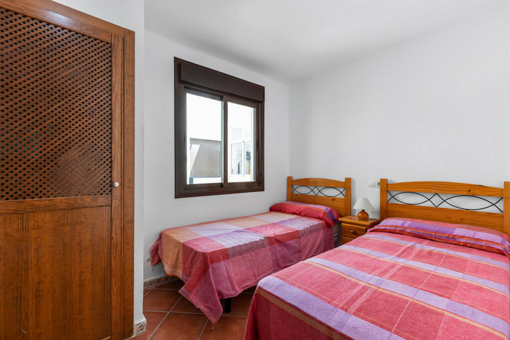 Middle Floor Apartment Los Altos Alicante - image 24