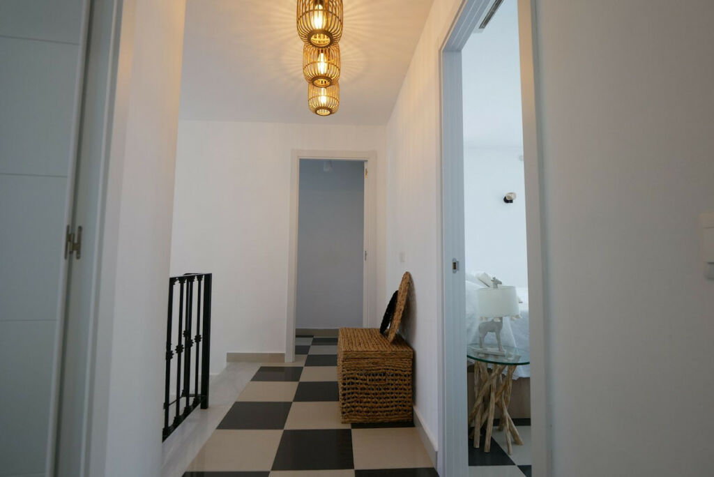Detached Villa Cabopino Málaga - image 15