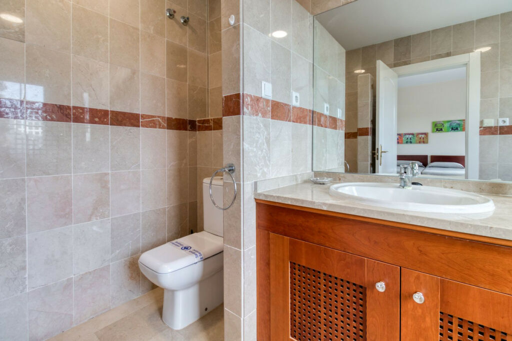 Semi-Detached House Alhaurín de la Torre Málaga - image 24