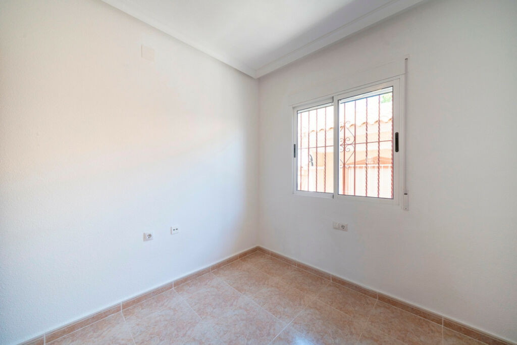Detached Villa Algorfa Alicante - image 24