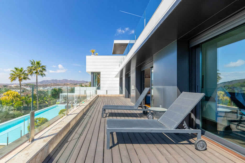 Detached Villa Málaga Este Málaga - image 25