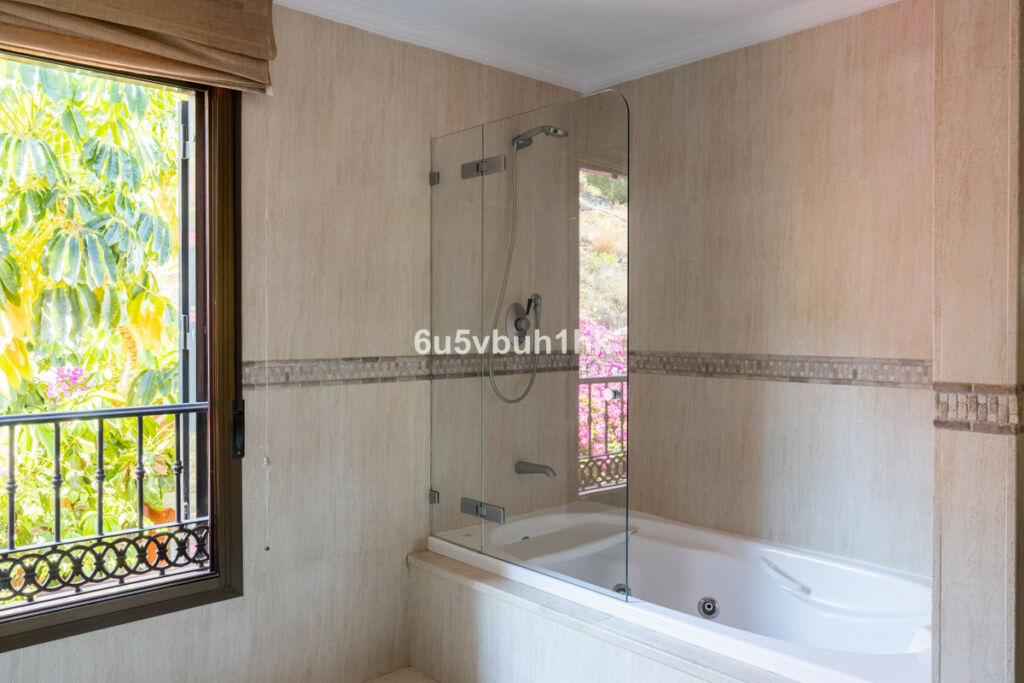 Townhouse Alhaurín de la Torre Málaga - image 25