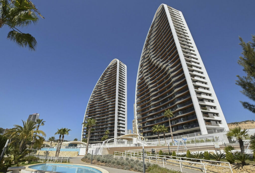 Middle Floor Apartment Benidorm Alicante - image 25