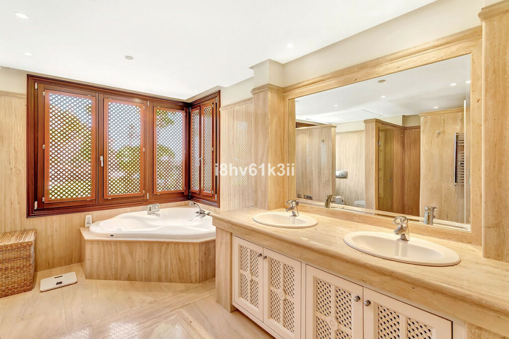 Ground Floor Apartment Marbella Málaga - image 25