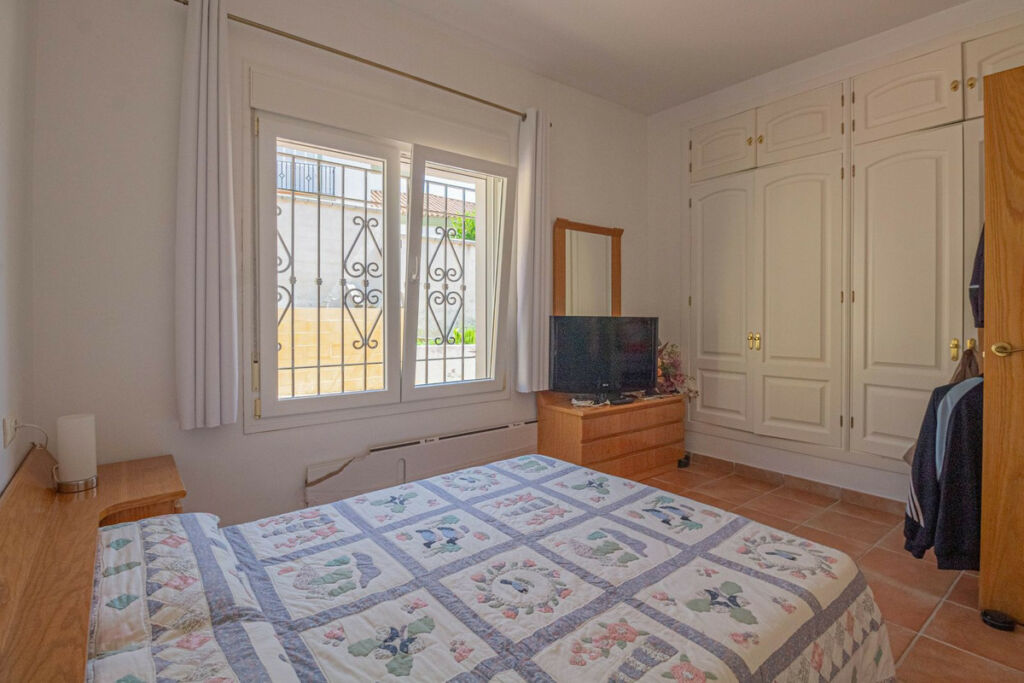 Detached Villa Pueblo Nuevo de Guadiaro Cádiz - image 25