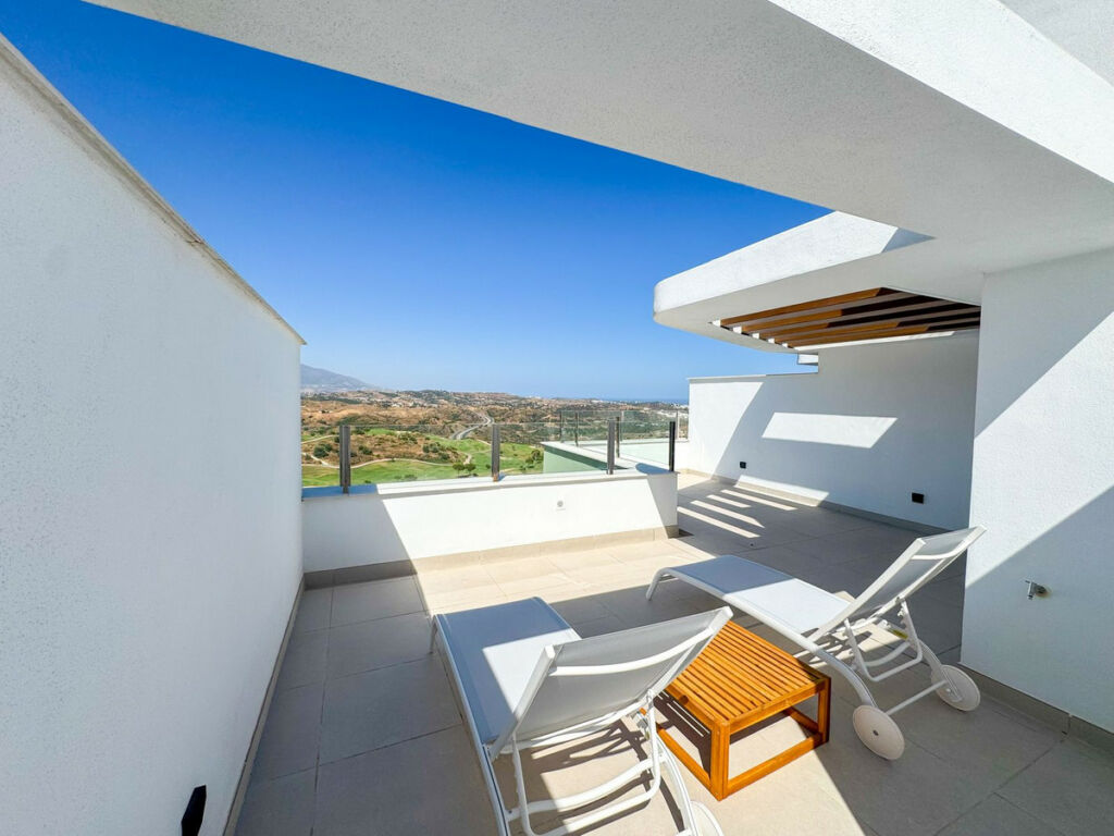 Penthouse Duplex Calanova Golf Málaga - image 25