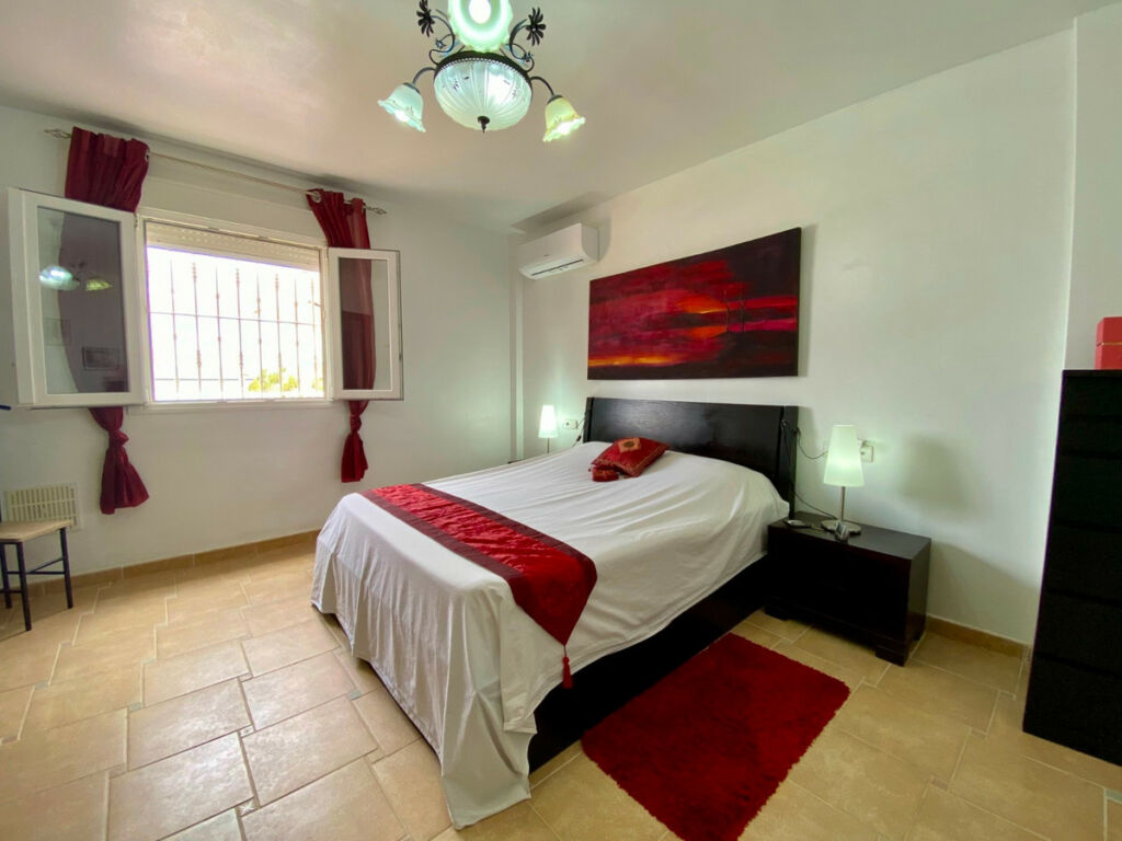 Detached Villa Algorfa Alicante - image 25