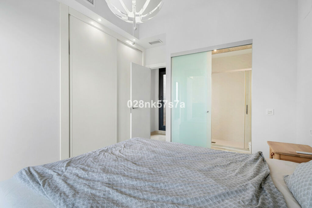 Detached Villa Lomas de Cabo Roig Alicante - image 25