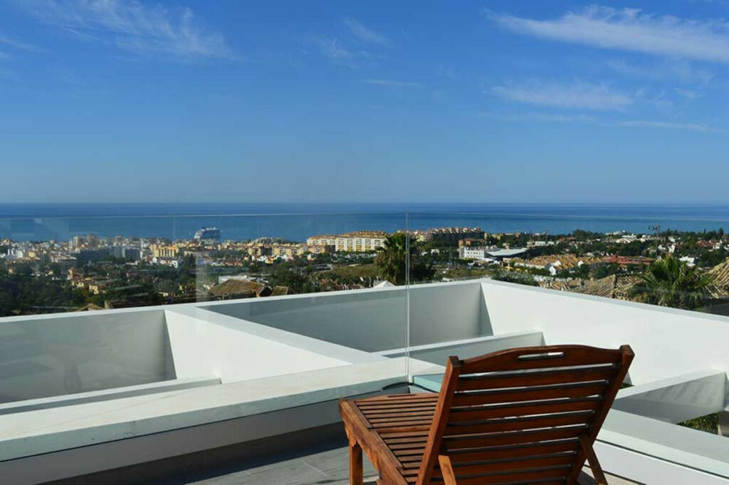 Detached Villa Marbella Málaga - image 24