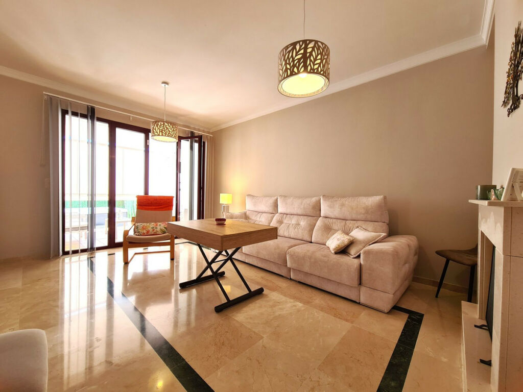 Semi-Detached House Casares Málaga - image 24